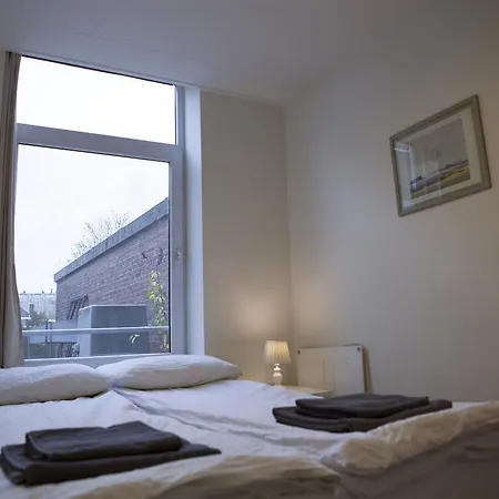 Just - Central West Kruiskade Appartement *